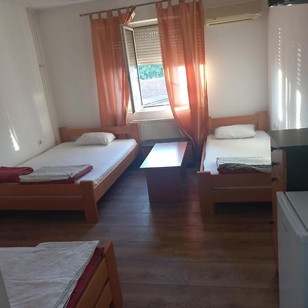 Hotel Duga Novi Sad Ngoại thất bức ảnh