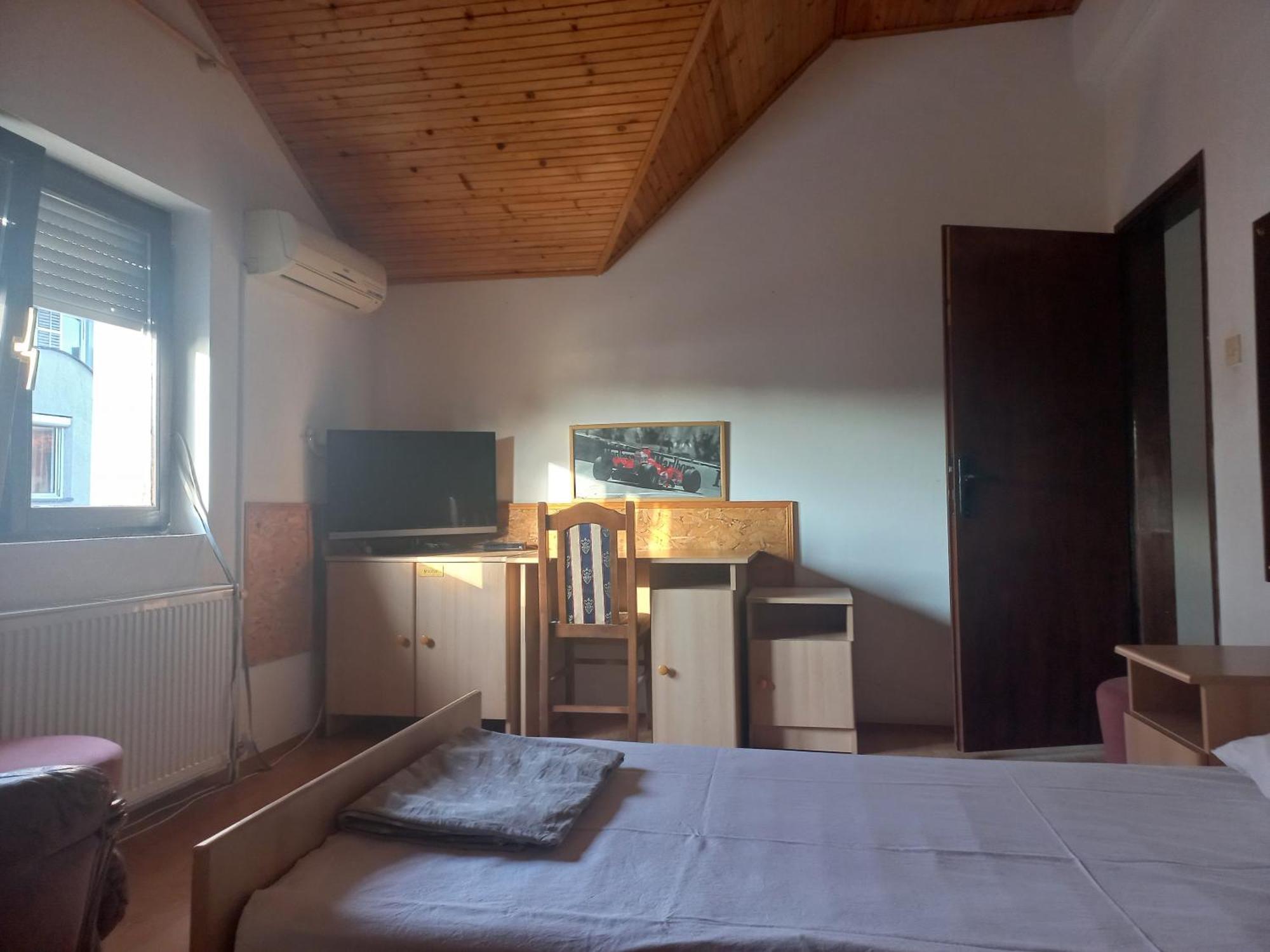Hotel Duga Novi Sad Ngoại thất bức ảnh