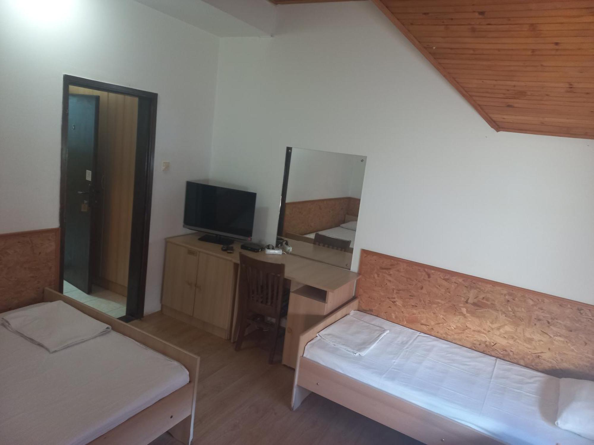 Hotel Duga Novi Sad Ngoại thất bức ảnh