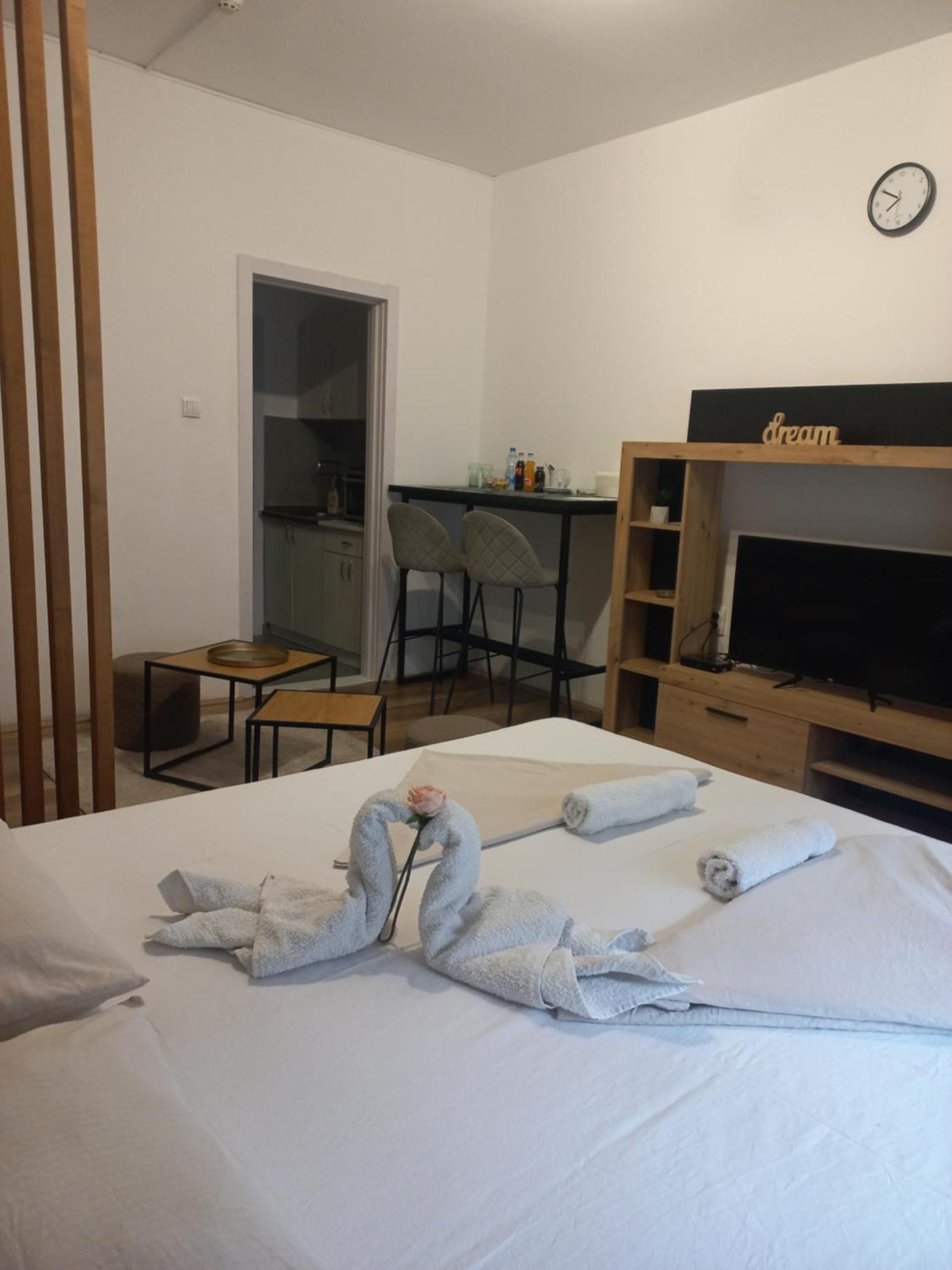 Hotel Duga Novi Sad Ngoại thất bức ảnh